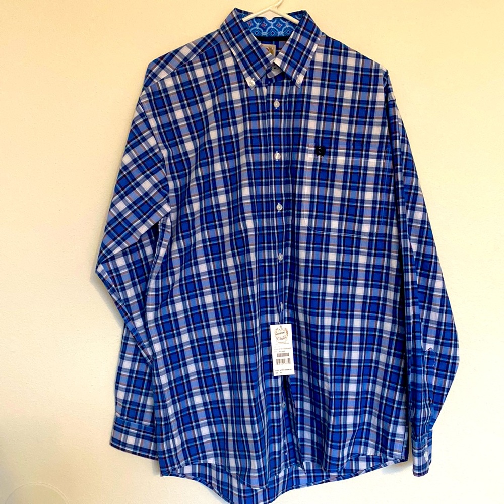 Mens Small Cinch Button Down Shirt. With tags.